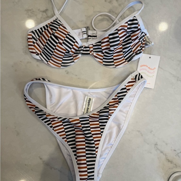 Dippin Daisys bikini set in 'Cola' size S - Picture 2 of 5